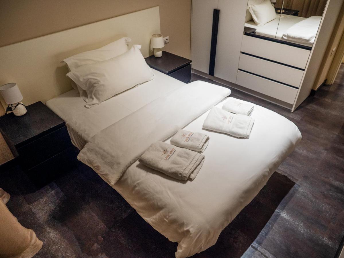 טיראנה Lake Drive Rooms&Apartments מראה חיצוני תמונה
